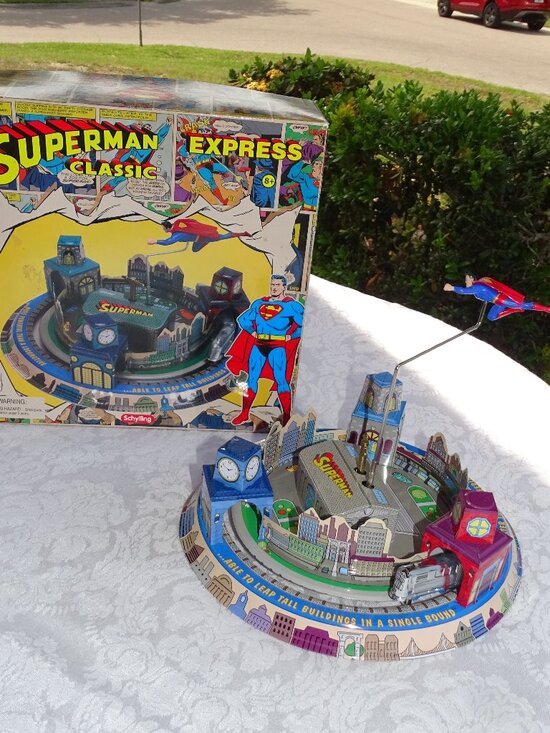Schylling Other - Superman Classic Litho Tin Wind Up Toy  2005